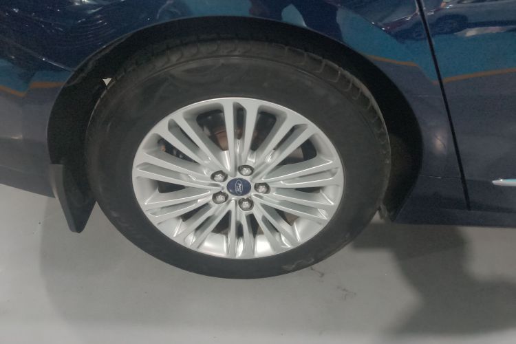 Ford Taurus 2017 #5 Ford Taurus 2017 car image #5