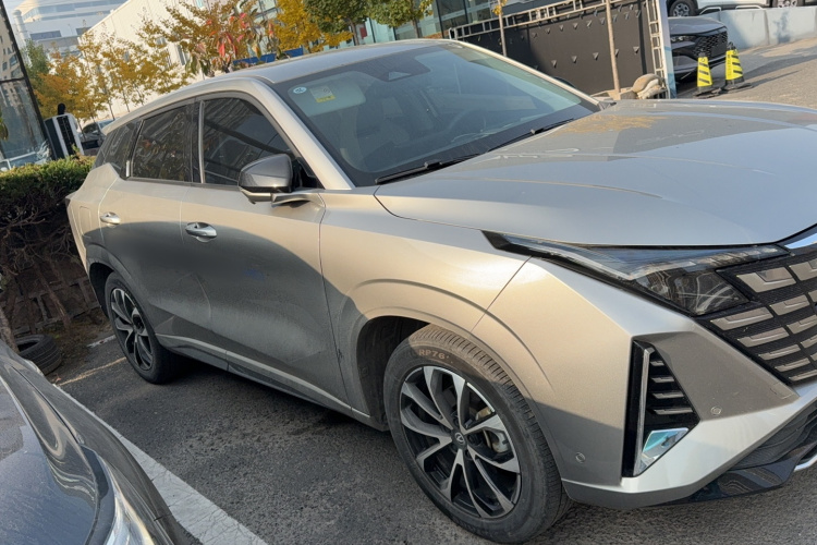 Changan UNI-Z PHEV 2024 #5 Changan UNI-Z PHEV 2024 صورة سيارة #5