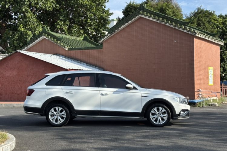 Volkswagen C-Trek 2017 immagine di auto #5