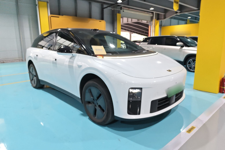 理想汽车 理想i6 2025 汽车图片 #5