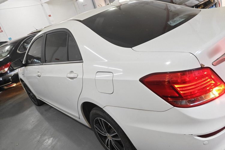 BYD SuRui 2016 car image #5