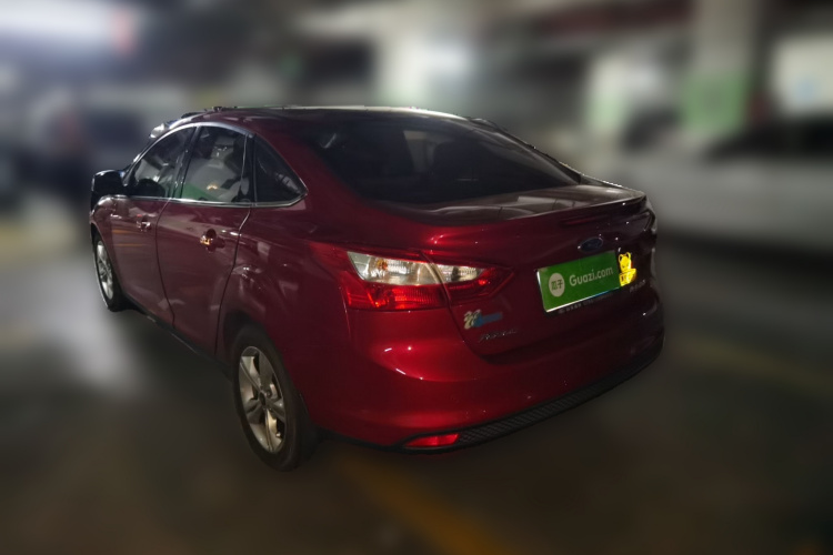 Ford Focus (Imported) 2015 #5 Ford Focus (Imported) 2015 car image #5