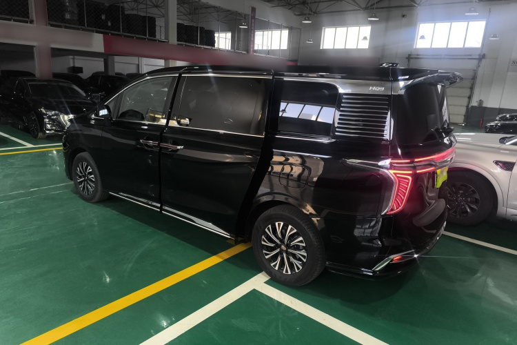 HongQi HQ9 PHEV 2024 #5 HongQi HQ9 PHEV 2024 car image #5