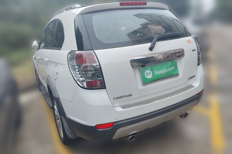 Chevrolet Captiva 2015 car image #5