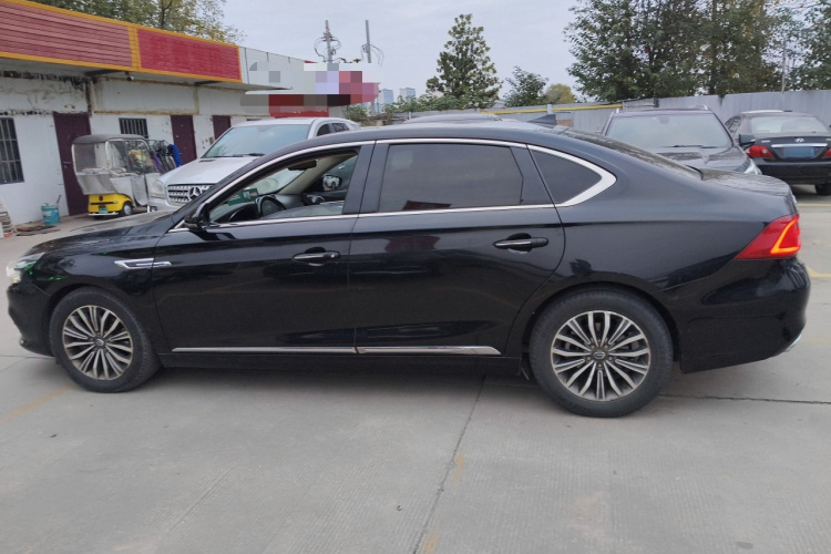 GAC Trumpchi GA8 2017 #5 GAC Trumpchi GA8 2017 car image #5