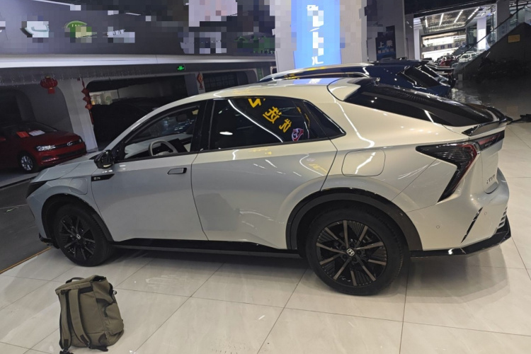 Honda e:NS2 2024 immagine di auto #5