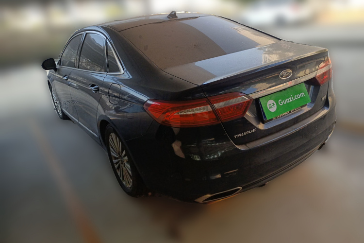 Ford Taurus 2016 car image #5