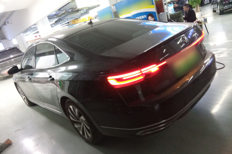 Volkswagen Passat New Energy 2023 immagine di auto #5