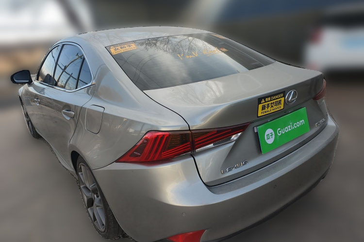 丰田 雷克萨斯IS 2017 汽车图片 #5