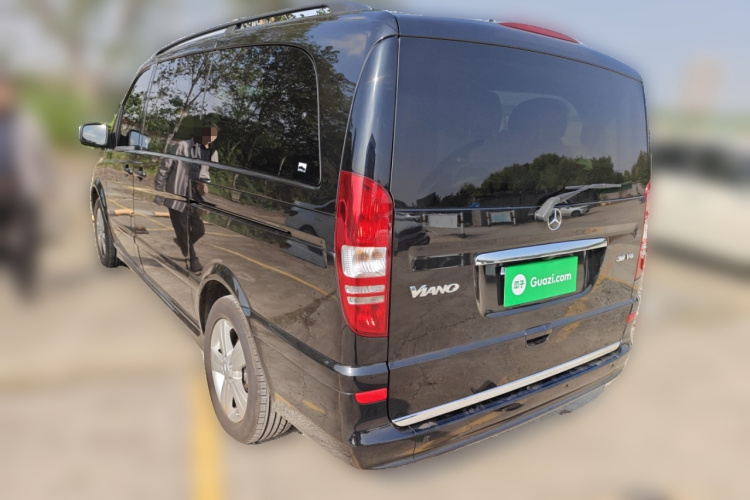 Mercedes-Benz Viano (Imported) 2015 car image #5