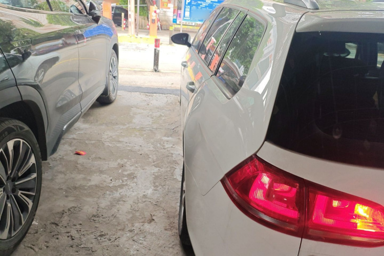 Volkswagen Golf (Imported) 2016 imagem de carro #5