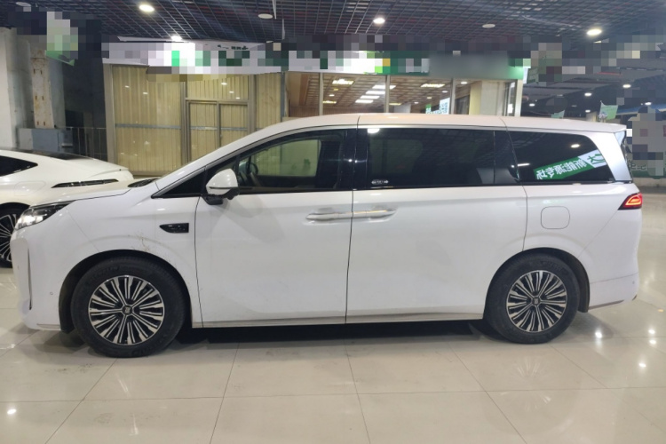 BYD Xia 2025 #5 BYD Xia 2025 car image #5