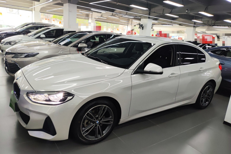 BMW 1 Series 2023 car image #5