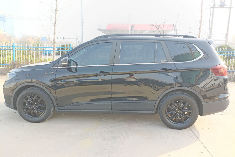 SWM斯威汽车 SWM斯威G05 2022 汽车图片 #5