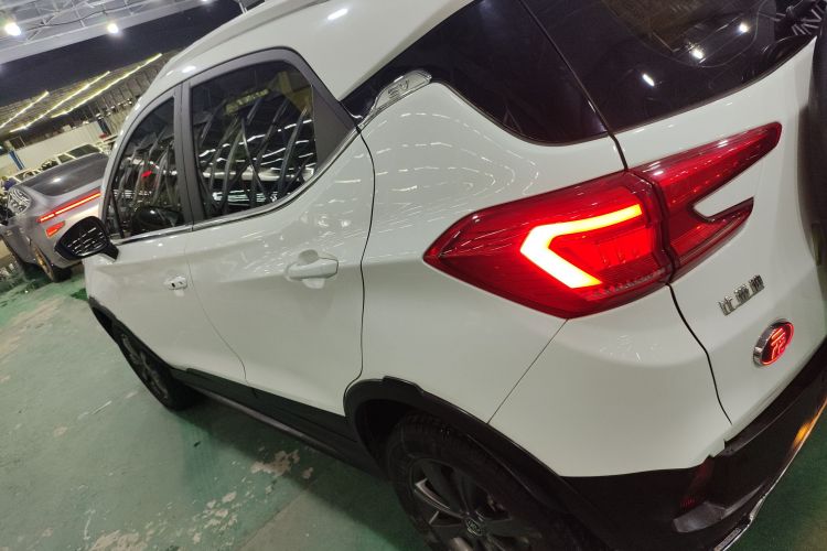 BYD Yuan 2020 immagine di auto #5