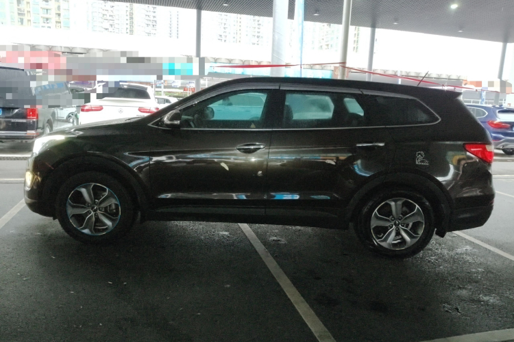 Hyundai Grand Santa Fe 2017 #5 Hyundai Grand Santa Fe 2017 car image #5