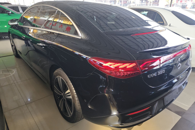 Mercedes-Benz EQE Class 2024 car image #5