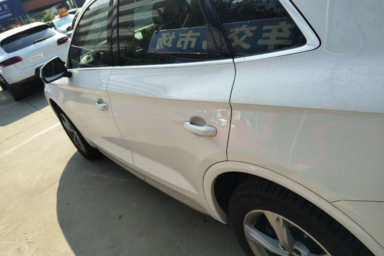 Audi Q5L 2019 #5 Audi Q5L 2019 car image #5