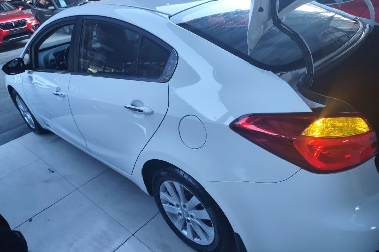 Kia K3 2015 #5 Kia K3 2015 car image #5