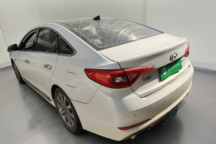 Hyundai Sonata NFC 2015 immagine di auto #5