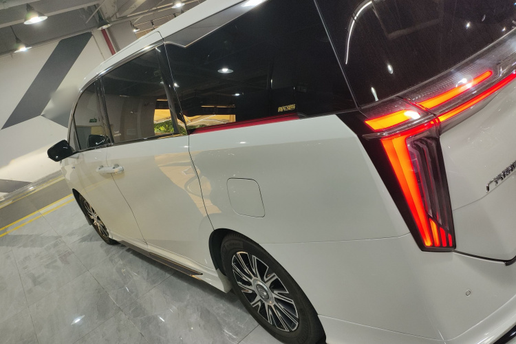 GAC Trumpchi E9 2023 imagen de coche #5