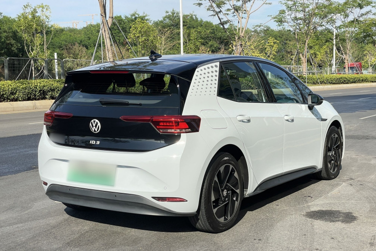 Volkswagen ID.3 2022 #5 Volkswagen ID.3 2022 car image #5