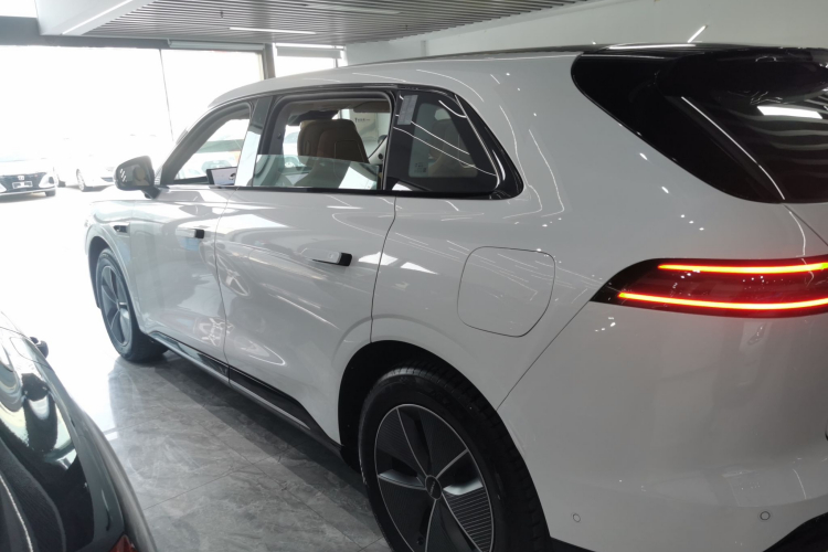 Exceed Stellar Era ET 2025 car image #5