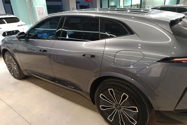 Avatr 07 2024 car image #5