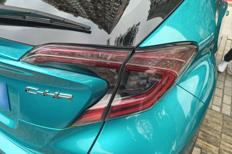 Toyota C-HR 2020 #5 Toyota C-HR 2020 car image #5