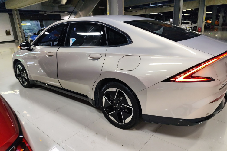 五菱汽车 星光730 2024 #5 五菱汽车 星光730 2024 汽车图片 #5