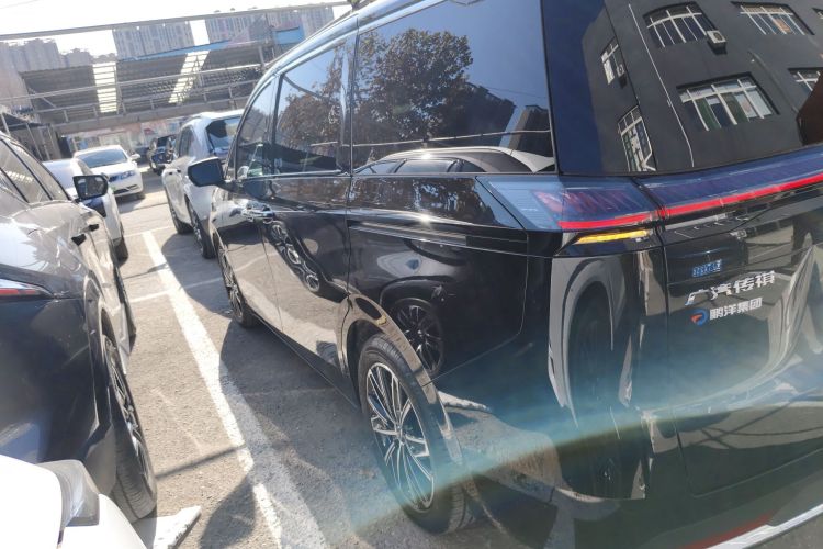 GAC Trumpchi E8 2025 car image #5