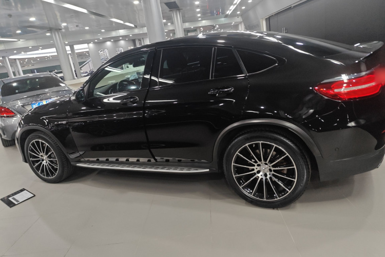 Mercedes-Benz GLC Coupe AMG 2018 صورة سيارة #5