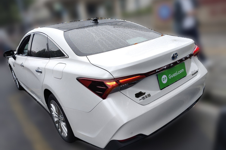 Toyota Avalon 2023 car image #5