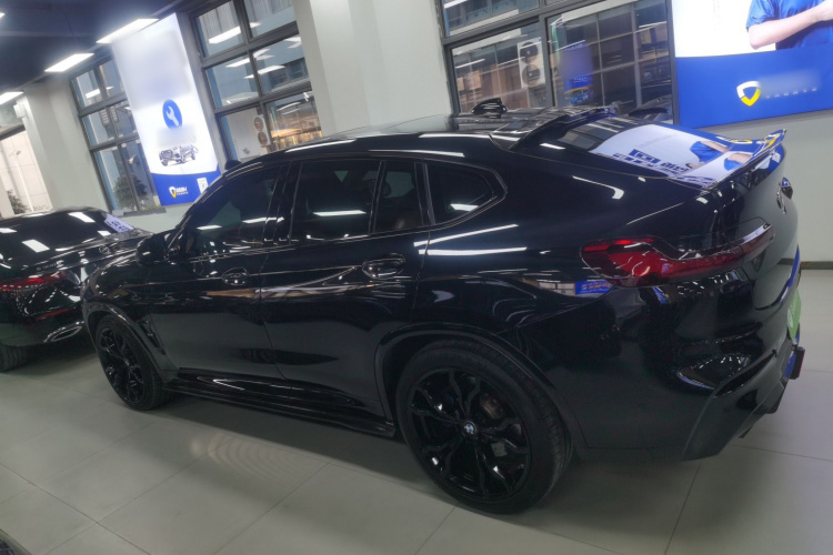 BMW X4 M 2021 car image #5