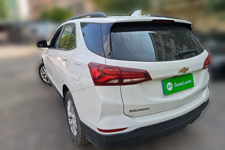 Chevrolet Equinox 2023 car image #5