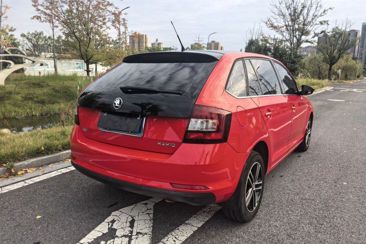 Skoda Rapid Spaceback 2016 immagine di auto #5