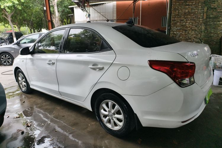 Hyundai Reina 2018 car image #5