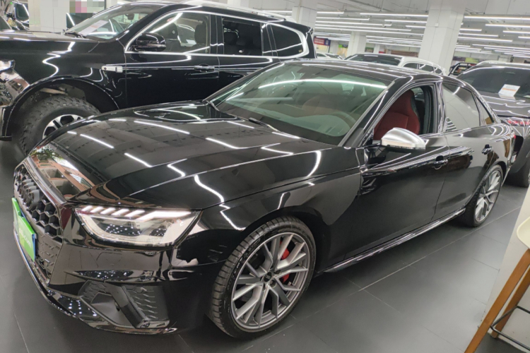 Audi S4 2025 #5 Audi S4 2025 car image #5