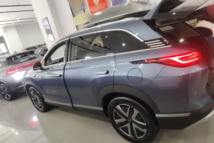 BYD Sea Lion 07 DM-i 2025 car image #5