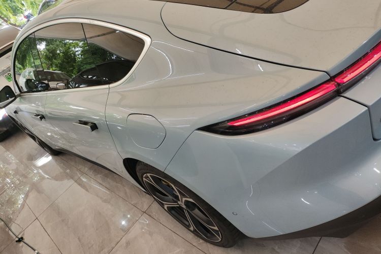 NIO ET5 2023 car image #5