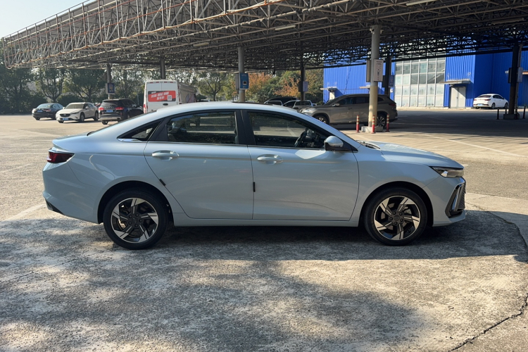 GEELY Emgrand L 2022 #5 GEELY Emgrand L 2022 car image #5