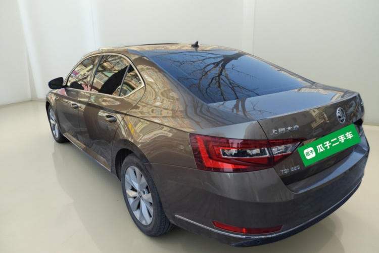Skoda Superb 2016 #5 Skoda Superb 2016 car image #5