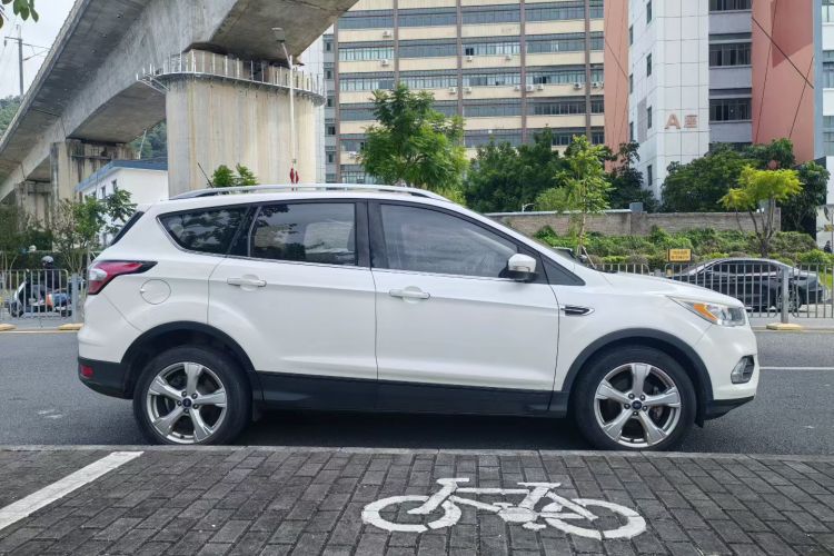 Ford Kuga 2017 #5 Ford Kuga 2017 car image #5