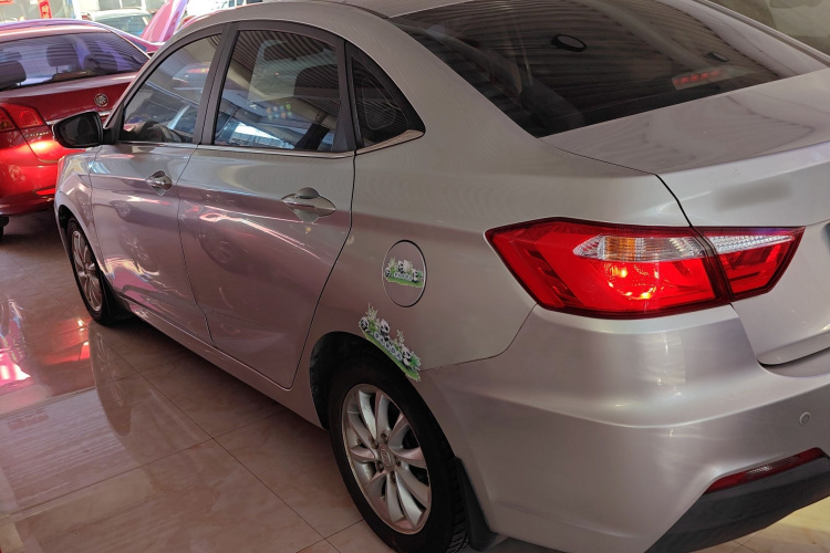 Changan Alsvin V7 2016 #5 Changan Alsvin V7 2016 car image #5