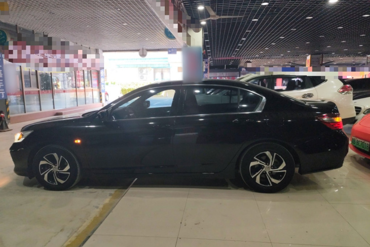 Honda Accord 2018 image de voiture #5