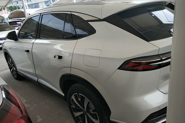 Roewe D5X DMH 2024 imagem de carro #5