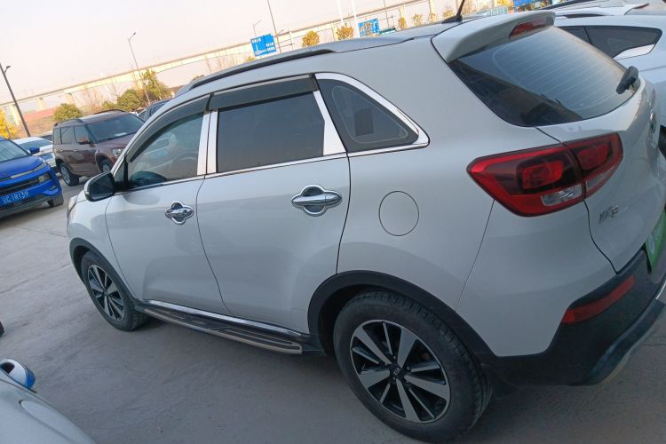 Kia Stonic 2016 #5 Kia Stonic 2016 car image #5