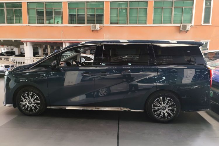 GAC Trumpchi E9 2024 imagem de carro #5