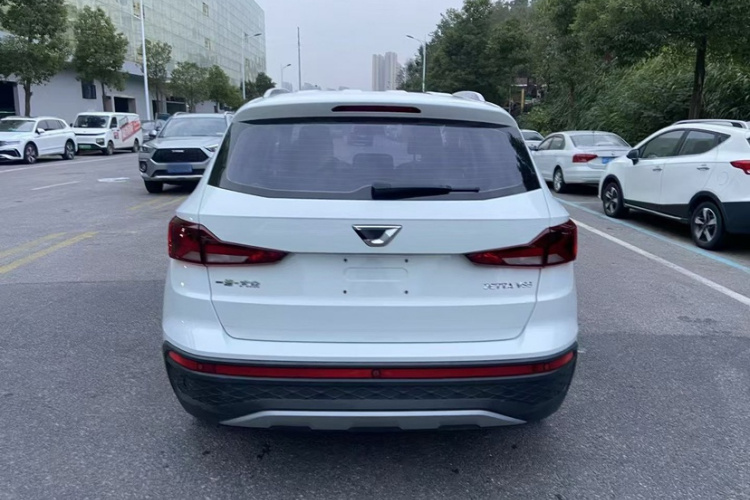 VS5 2023 car image #5