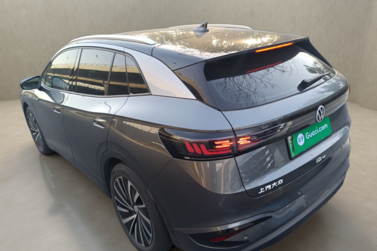 Volkswagen ID.4 X 2023 immagine di auto #5